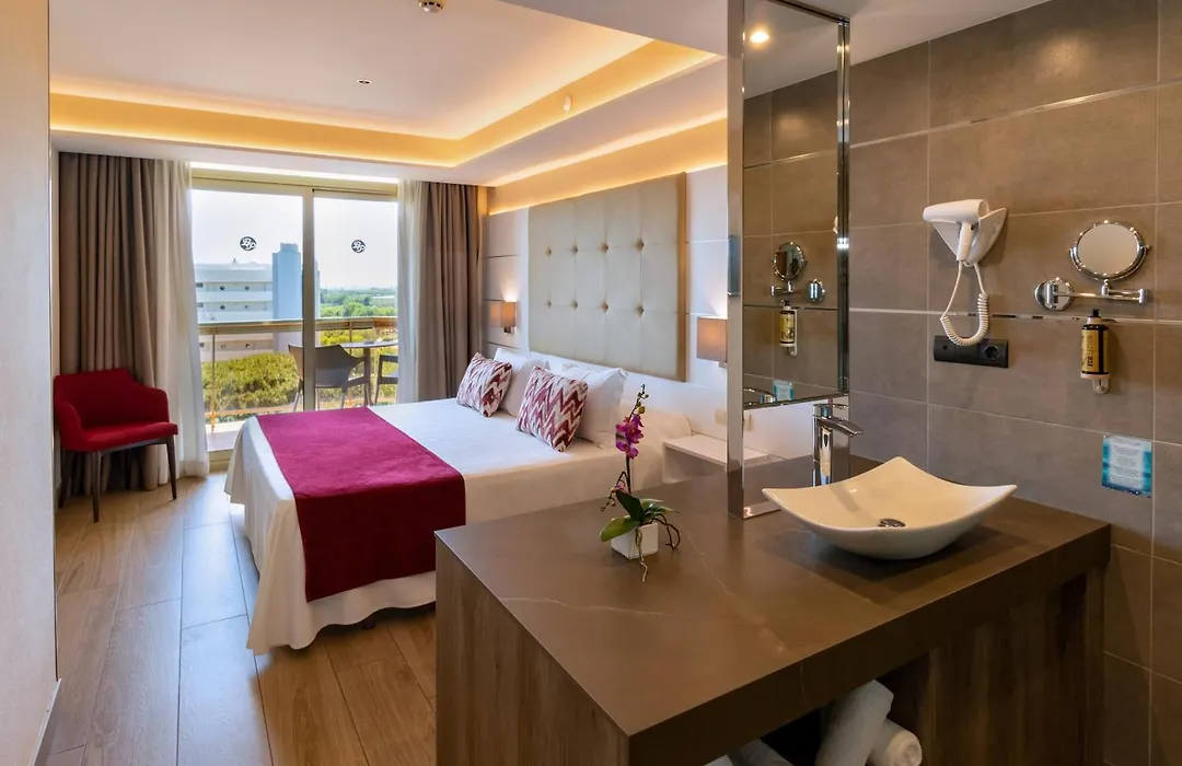 Hotel Beverly Park & Spa-1